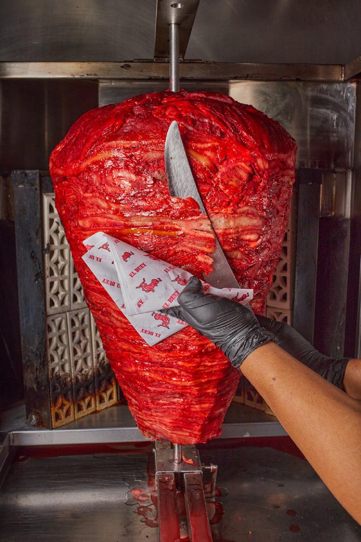 Featured image of post Al Pastor on a Kettle: Trompo Technique Without a Rotisserie
