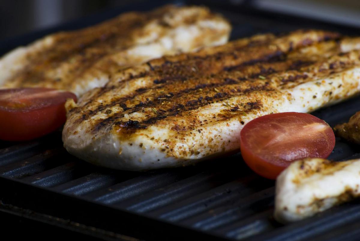 Featured image of post Chicken Skin That Bites Clean: Dry Brine and 350°F Finish