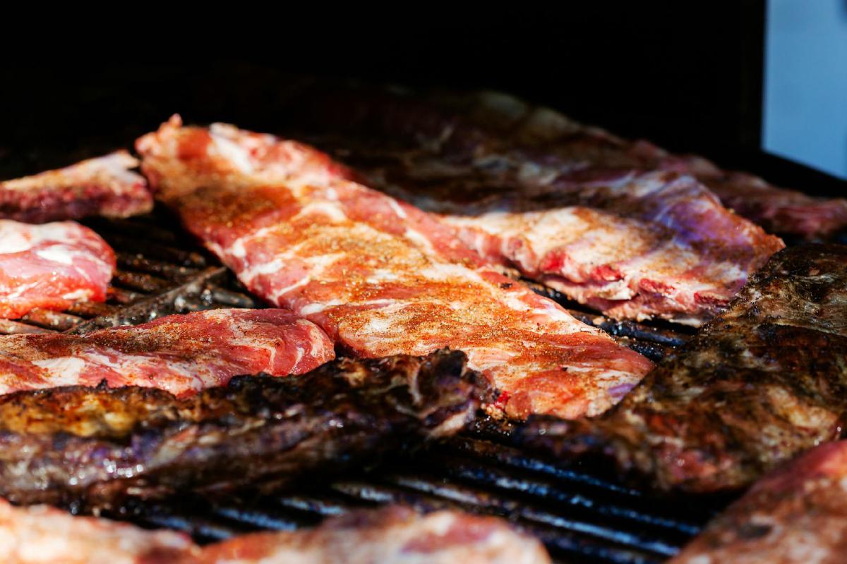 Featured image of post Drum Smoker Ribs: Hanging vs Rack—Heat, Drip, and Bark