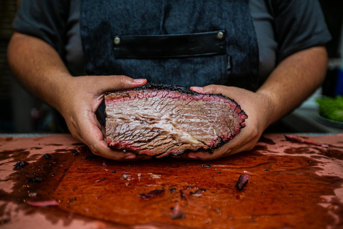 Featured image of post Dry-Aged Brisket on the Pit: Adjusting Render and Bark