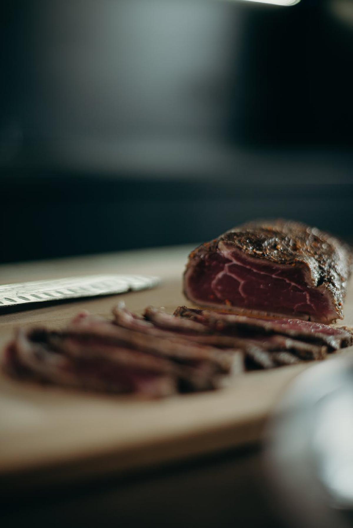 Featured image of post Tallow, Butter, or Plain Paper? Finishing Fats on Brisket Tested